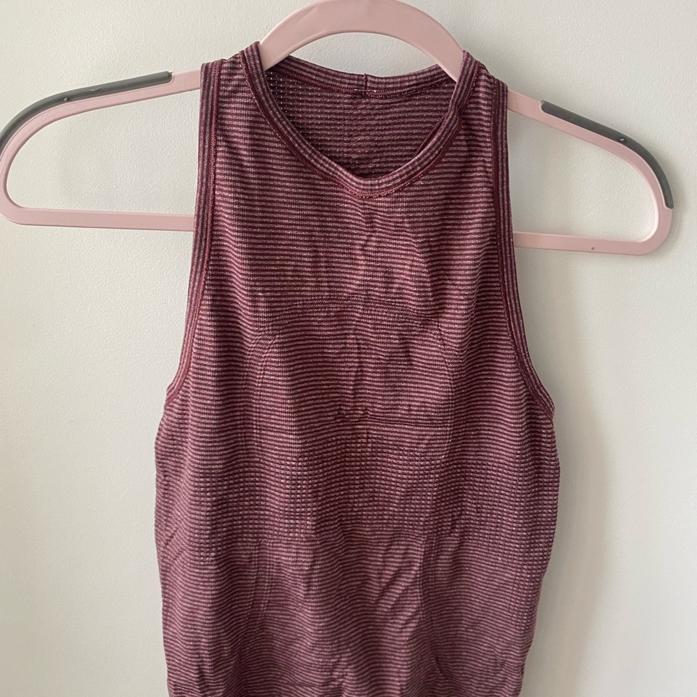 Maroon lululemon tank top